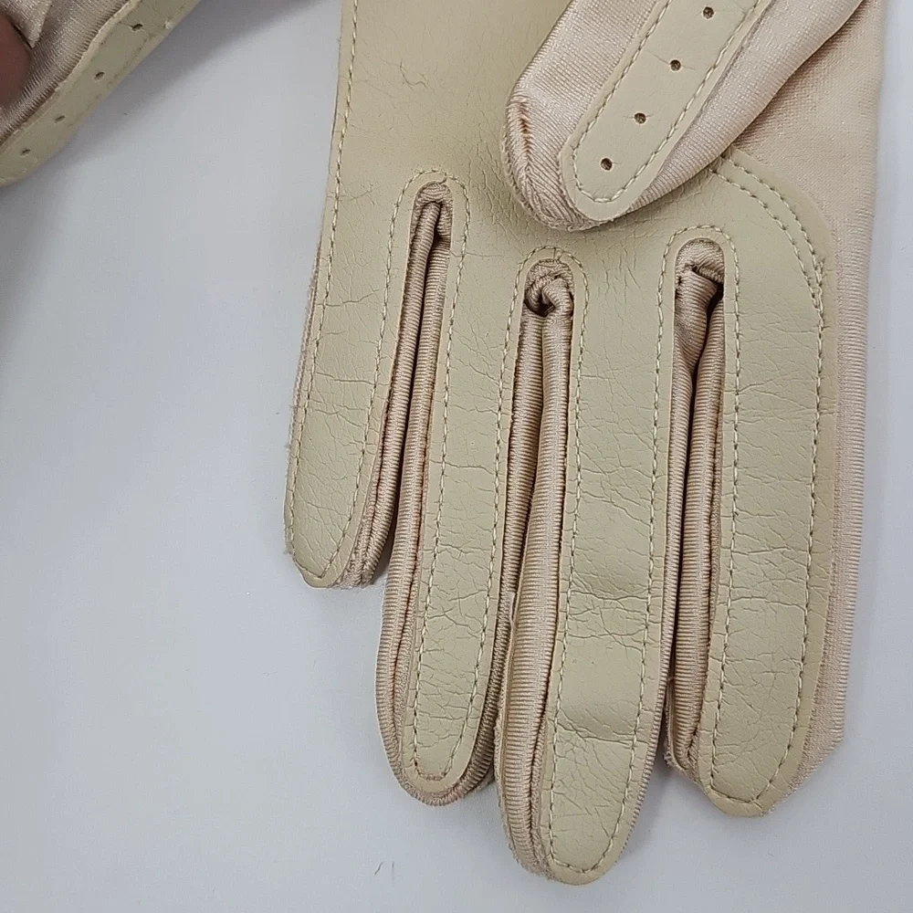 VTG Actionizer‎ Cream Stretchy Outside Gloves